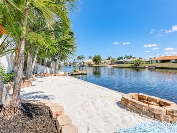 920 E Archer PKWY , CAPE CORAL, FL 33904