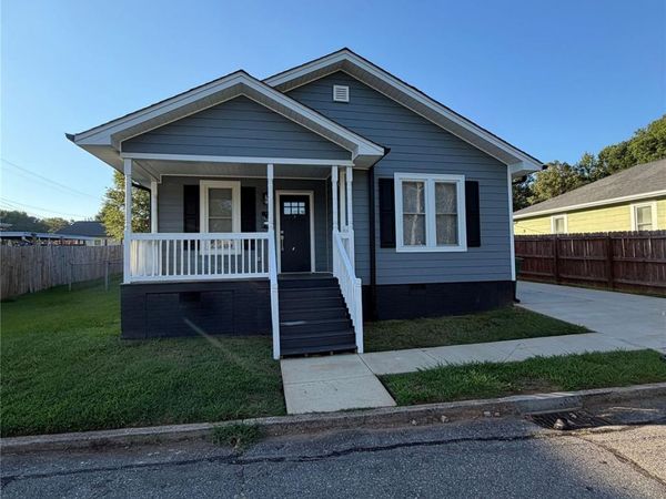 287 Scoggins Street , Cramerton, NC 28032