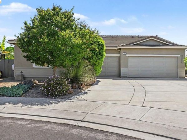 527 Peyton Ct, Oakley, CA 94561