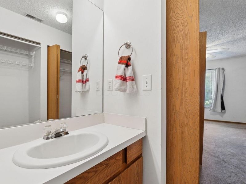 979 Kingsbury Court , Newark, OH 43055 Photo 15