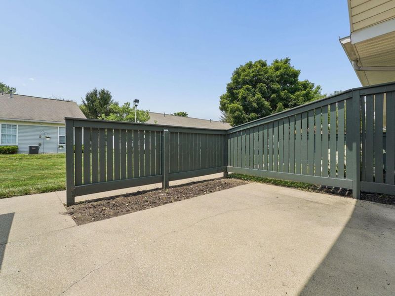 979 Kingsbury Court , Newark, OH 43055 Photo 3