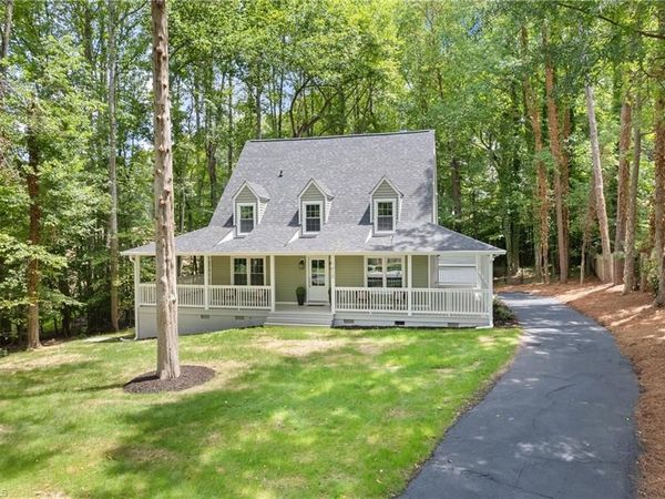 1615 Briar Lake Circle , Winston-Salem, NC 27103