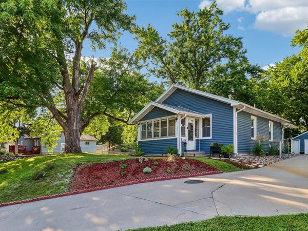 2800 Lyon Street, Des Moines, IA 50317