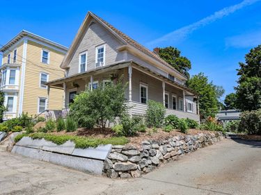 356 Pearl Street, Manchester, NH 03104