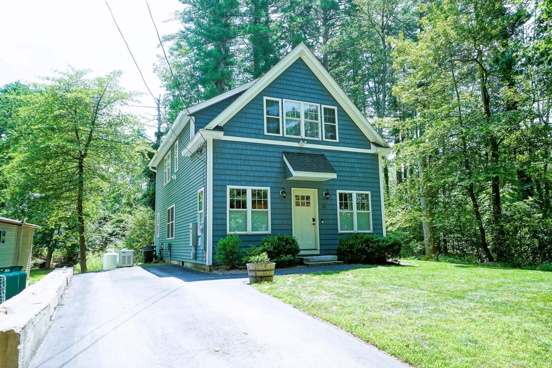12 Grove Street, Windham, NH 03087 Main Photo
