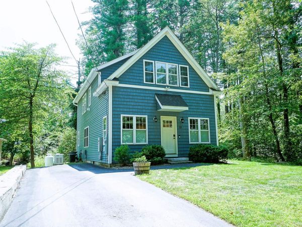 12 Grove Street, Windham, NH 03087