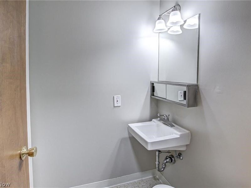21002 Lunn Road , Strongsville, OH 44149 Photo 10