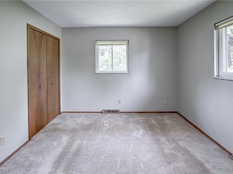 21002 Lunn Road , Strongsville, OH 44149 Photo 11