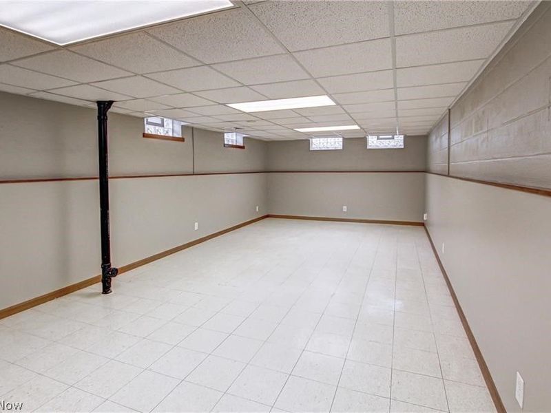 21002 Lunn Road , Strongsville, OH 44149 Photo 18
