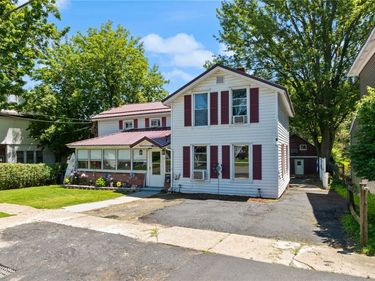 40 Waterloo Street, Clyde, NY 14433