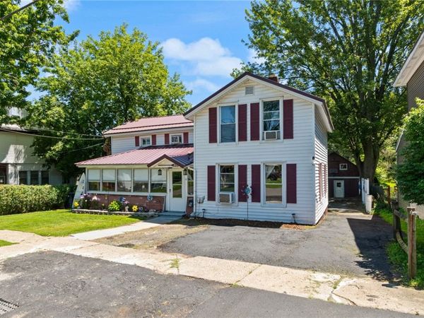 40 Waterloo Street , Clyde, NY 14433