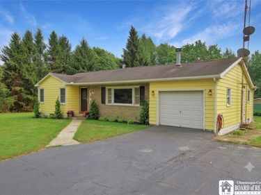 10285 Belknap Road, Clymer, NY 14724