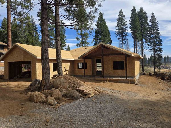 314 Osprey Loop, Lake Almanor West, CA 96020