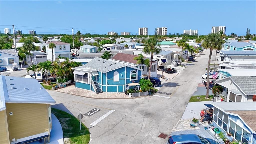 867 Nettles Boulevard , Jensen Beach, FL 34957 Photo