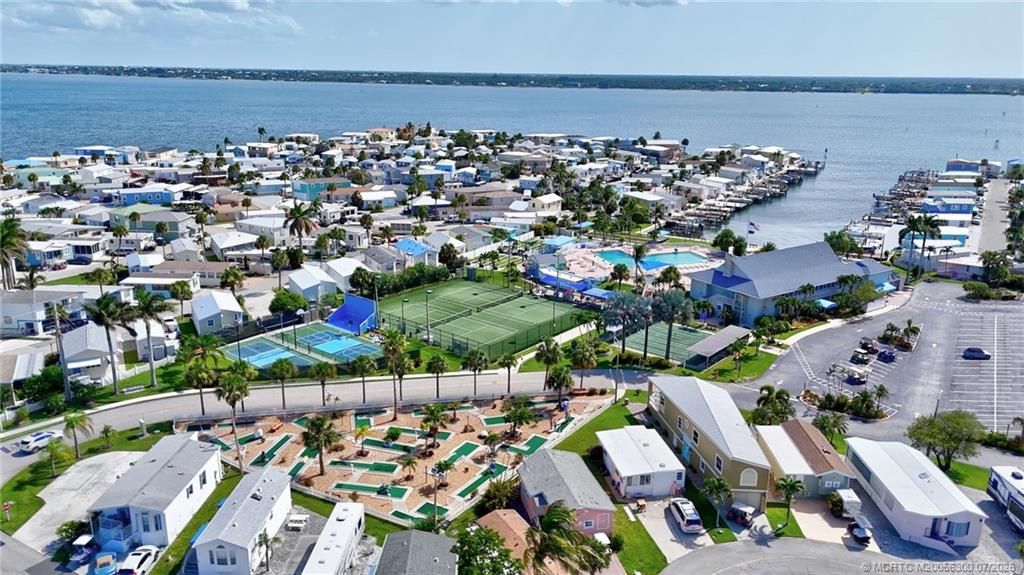 867 Nettles Boulevard , Jensen Beach, FL 34957 Photo