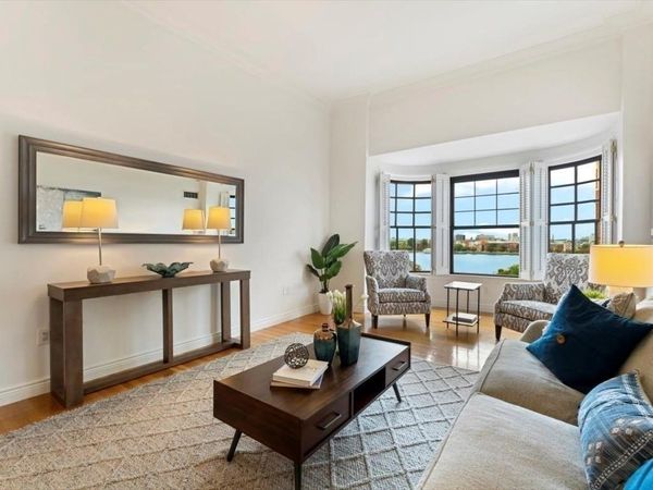 4 Charlesgate E, Unit 705, Boston, MA 02215