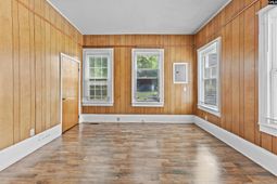 214 Dutton Street  photo 4
