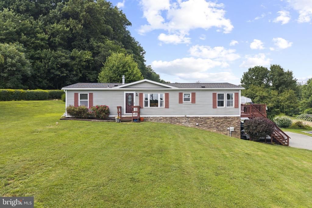 966 BUCK ROAD, QUARRYVILLE, PA 17566