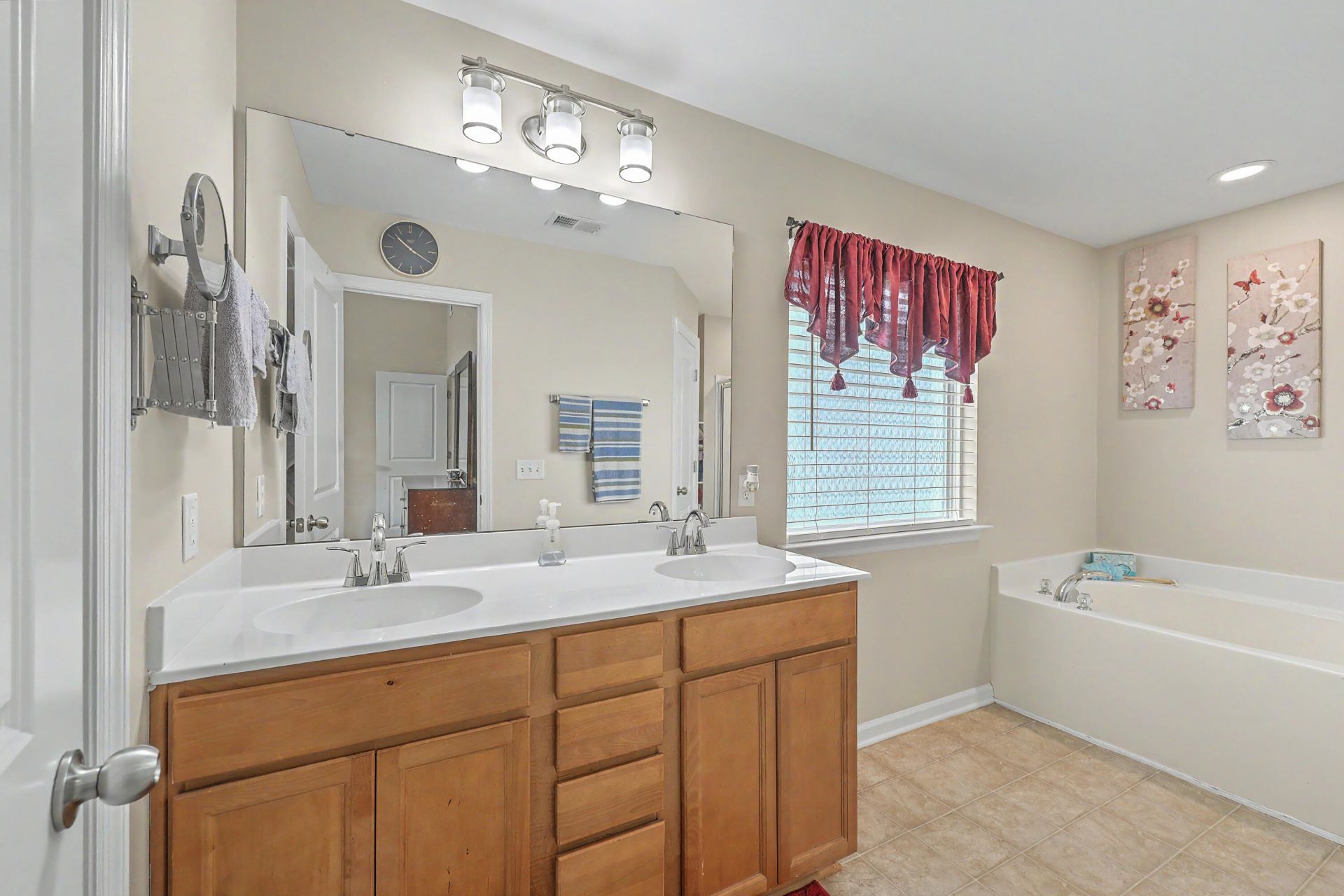 410 Gianna Lane Photo 17