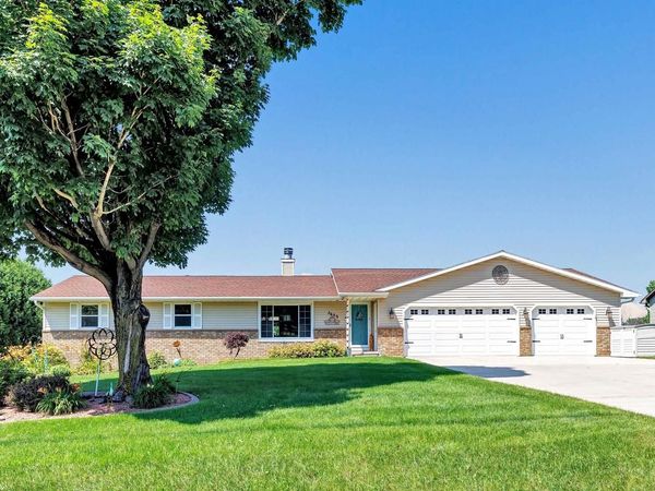 3659 VAN LAANEN ROAD, Green Bay, WI 54311