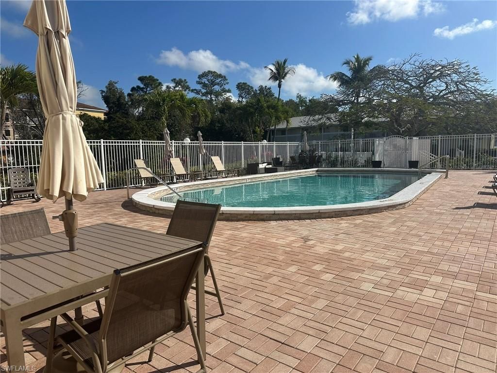 4621 Bayshore Dr , Unit Q6, Naples, FL 34112 Photo