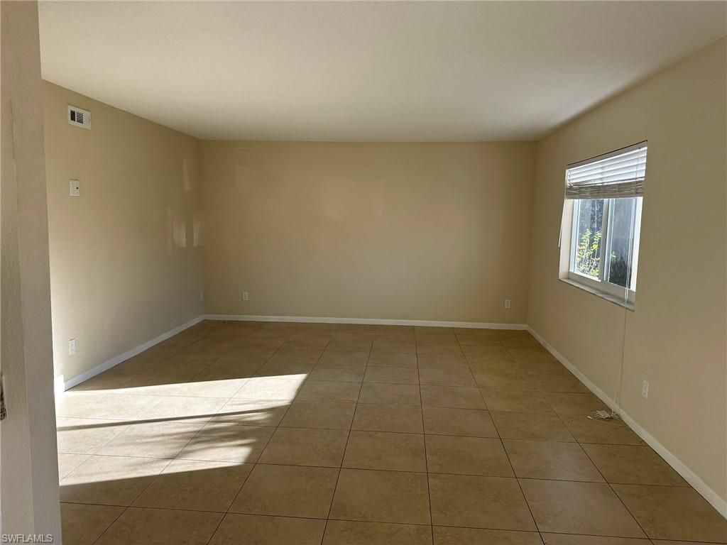 4621 Bayshore Dr , Unit Q6, Naples, FL 34112 Photo