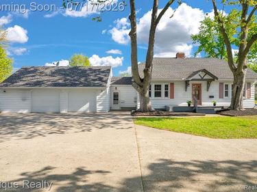 3363 Meinrad Drive, Waterford Twp, MI 48329