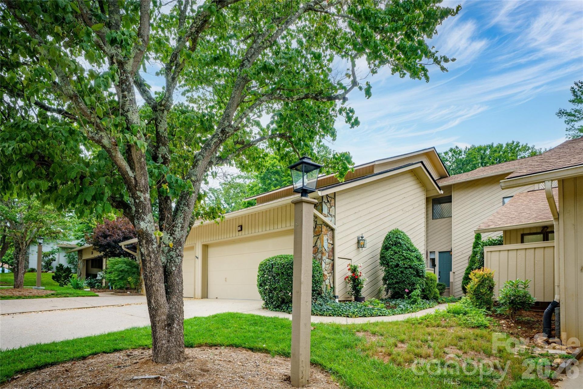 106 Deerlake Drive, Asheville, NC 28803 Main Photo