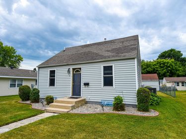 417 Kendall Avenue S, Thief River Falls, MN 56701