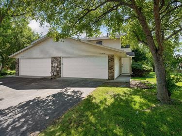 8515 W 97th Street Circle, Bloomington, MN 55438