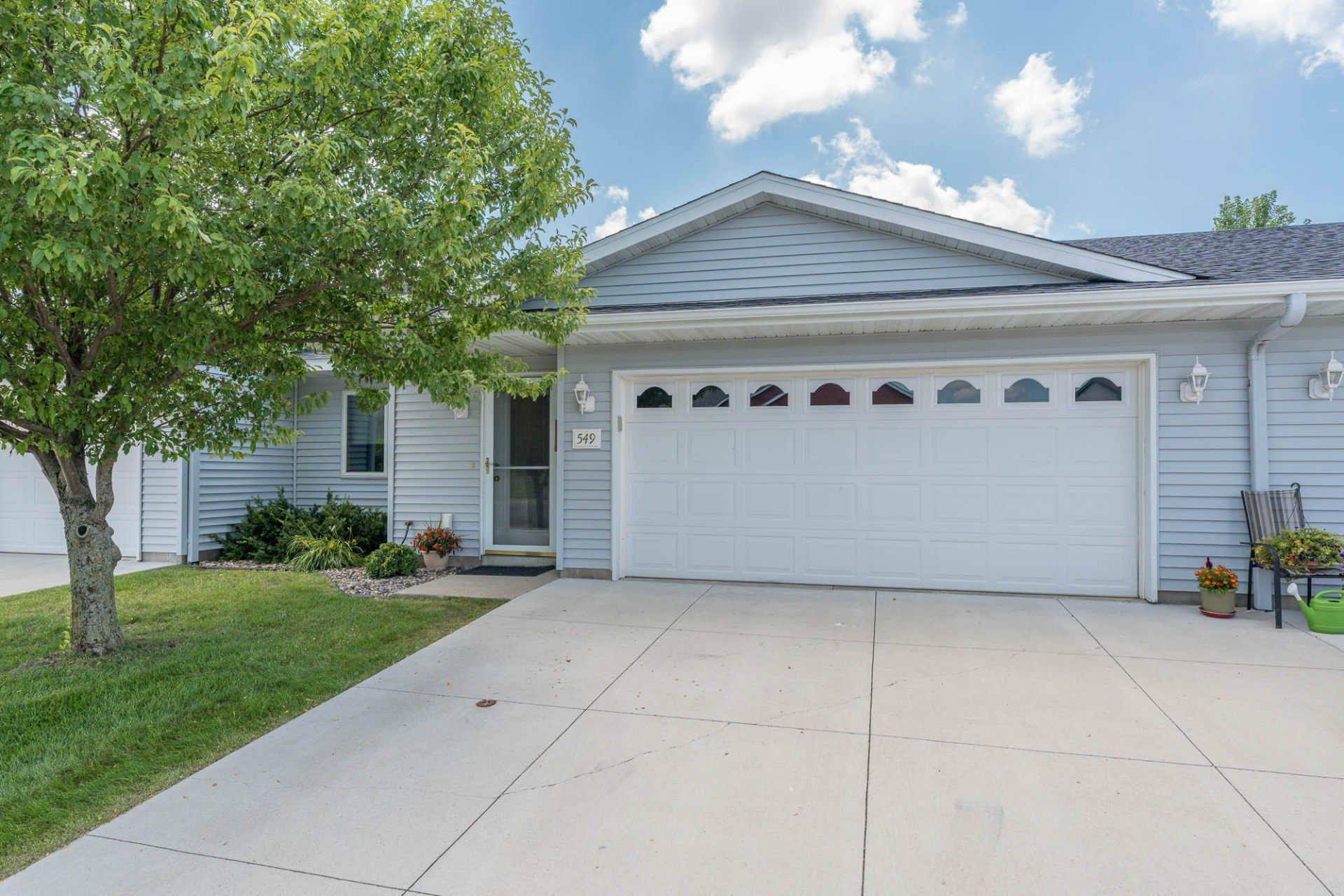 549 Oakwood Drive , Janesville, MN 56048