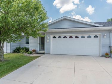 549 Oakwood Drive, Janesville, MN 56048