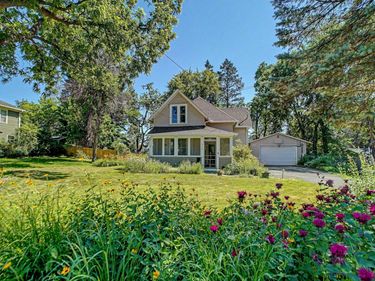 711 Anderson Street W, Stillwater, MN 55082