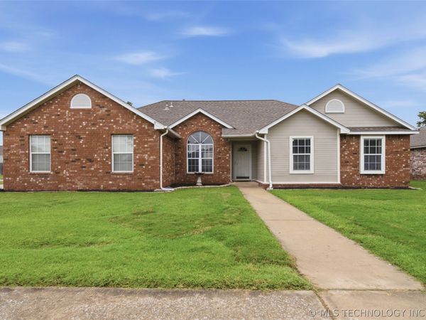 11101 E 120th Street North, Collinsville, OK 74021