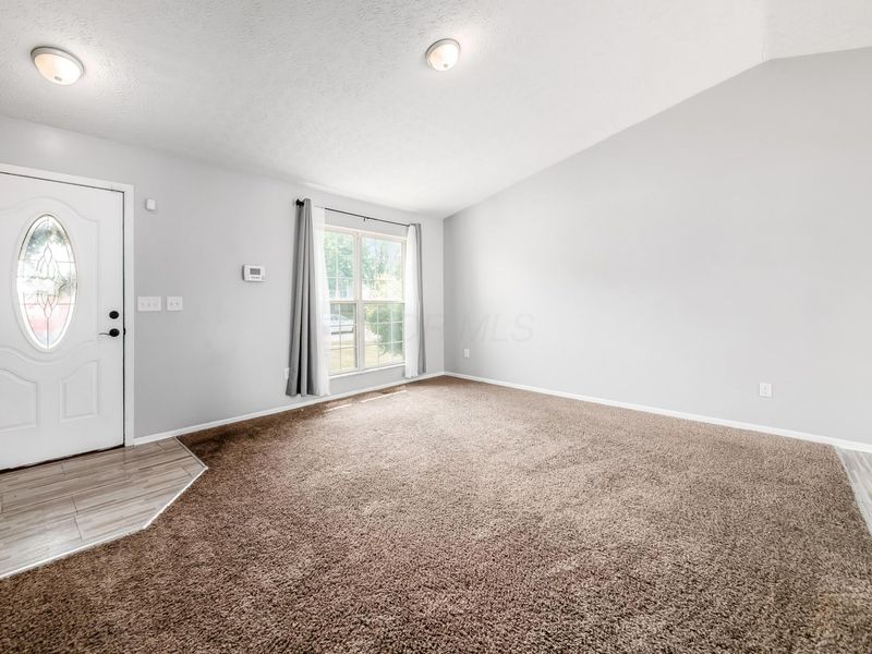 926 Robmeyer Drive , Columbus, OH 43207 Photo 16
