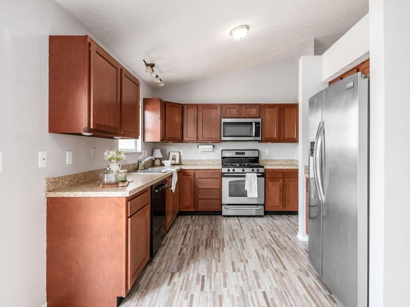926 Robmeyer Drive , Columbus, OH 43207 Photo 21