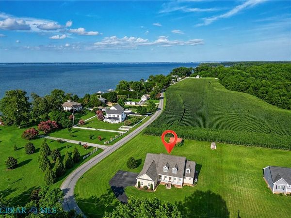 86 Brandon Point Road , Locust Hill, VA 23092