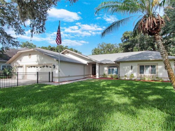 34205 PARK LANE , LEESBURG, FL 34788