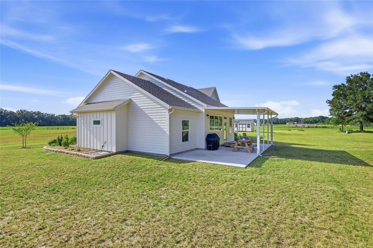 3705 NW 31st Avenue , Bell, FL 32619 Photo