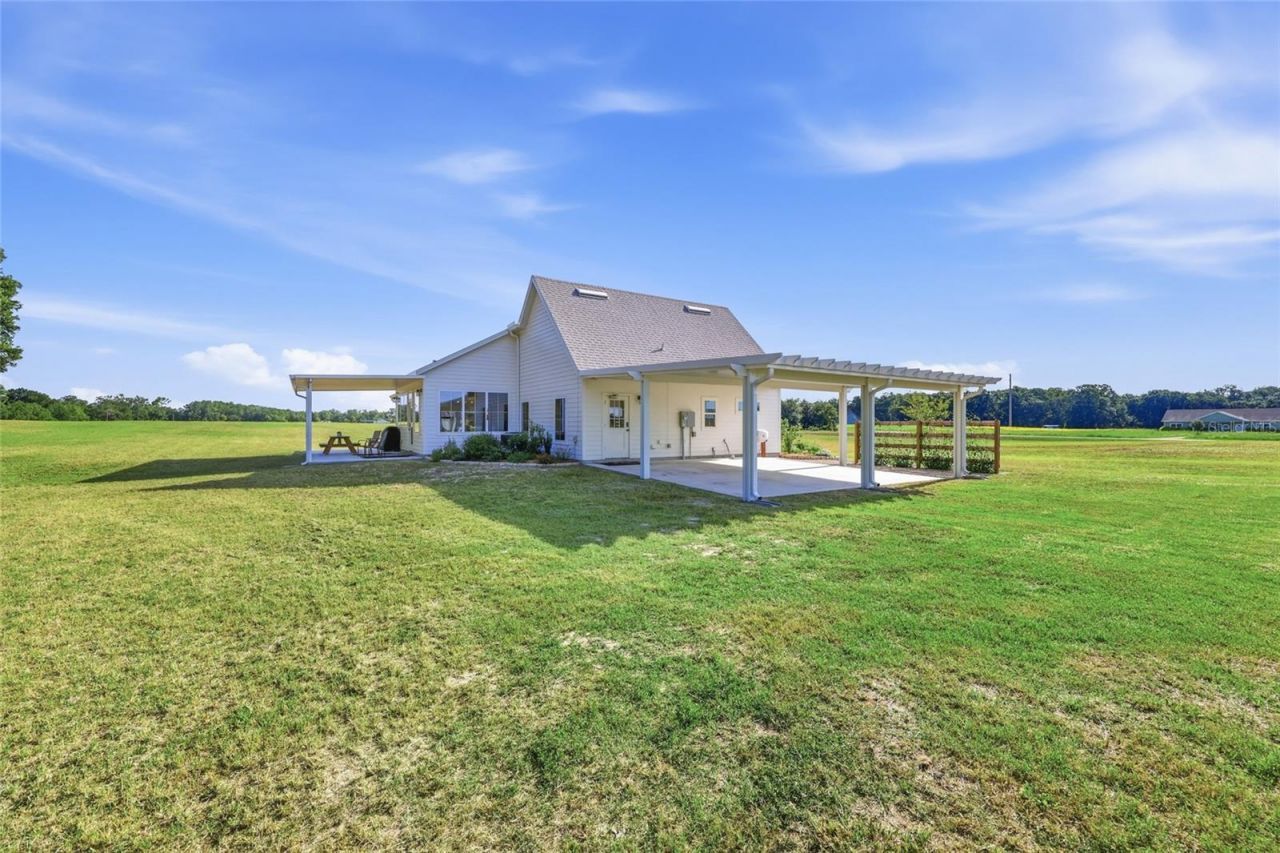 3705 NW 31st Avenue , Bell, FL 32619 Photo