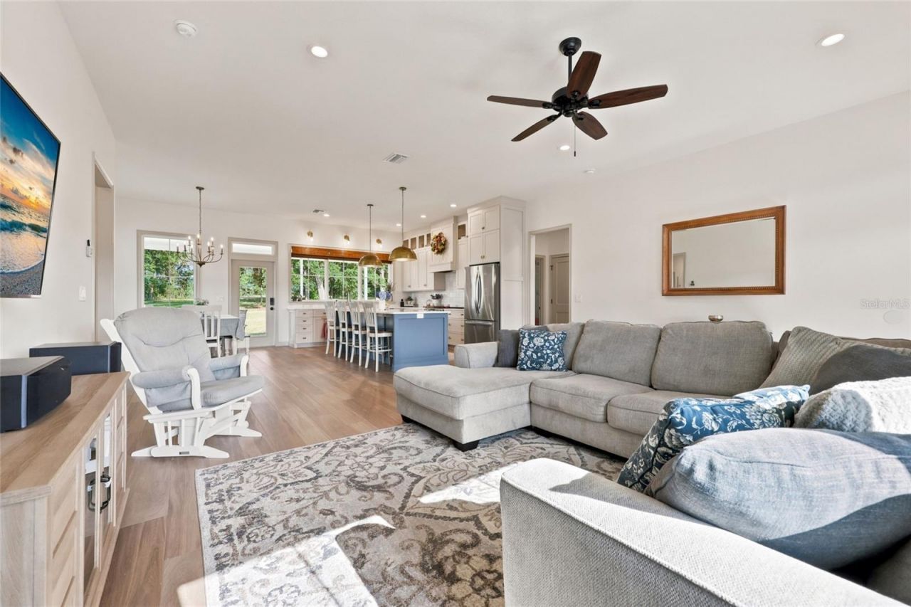 3705 NW 31st Avenue , Bell, FL 32619 Photo
