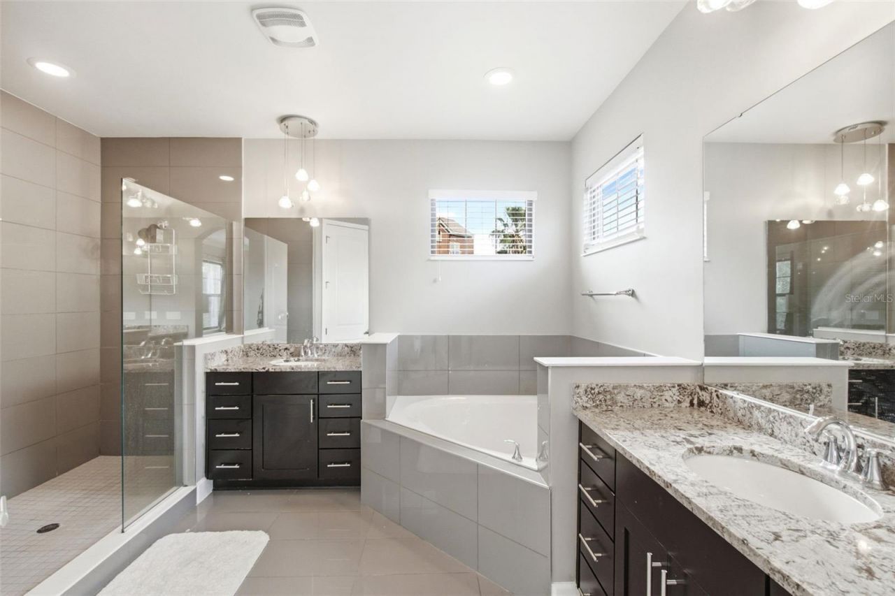 7689 Toscana Boulevard , Orlando, FL 32819 Photo