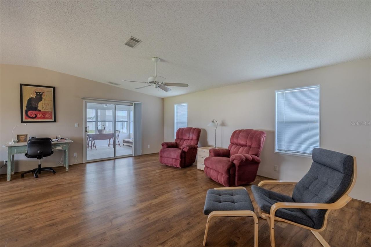 37716 Newport Drive , Zephyrhills, FL 33542 Photo