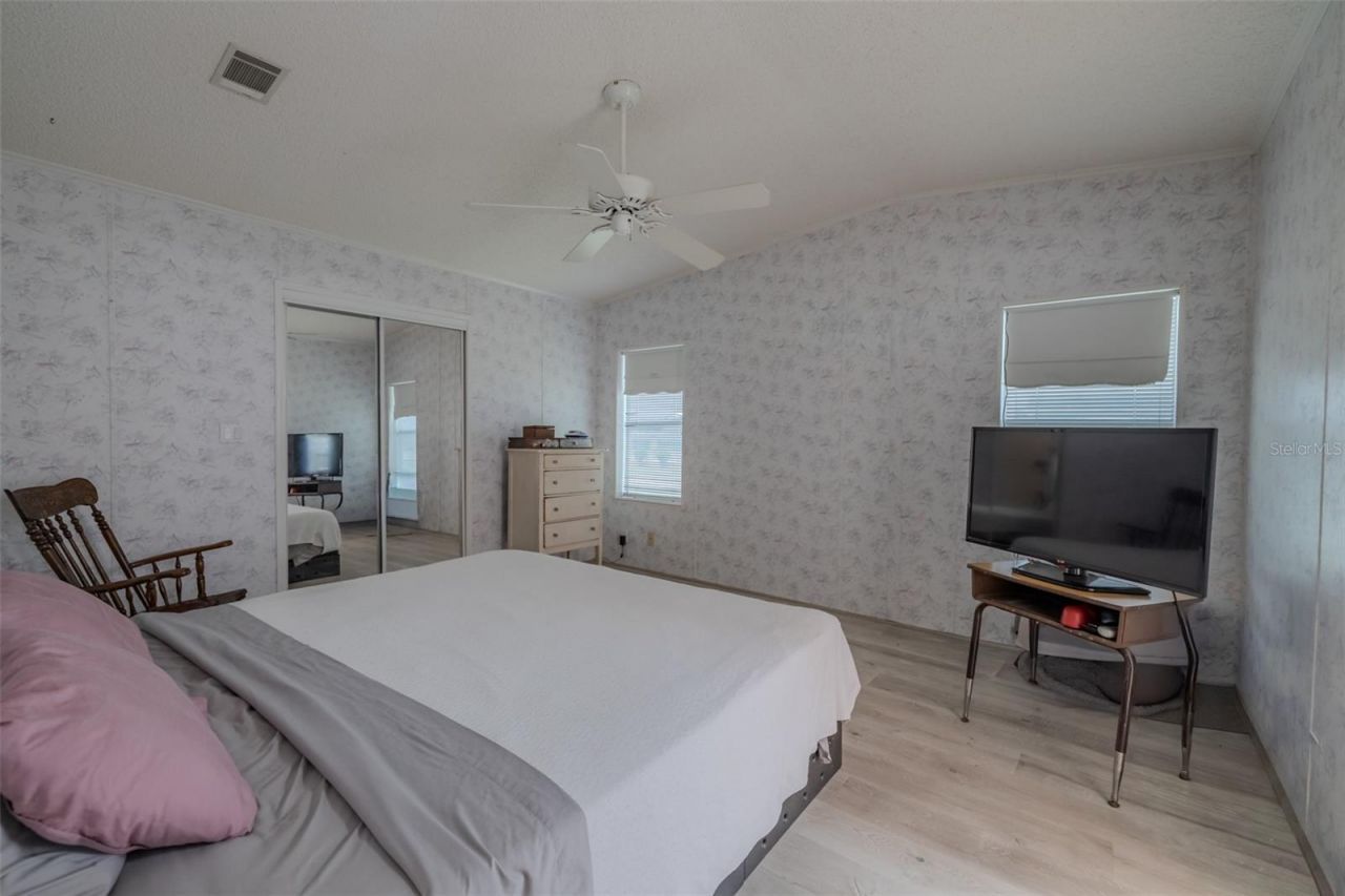 37716 Newport Drive , Zephyrhills, FL 33542 Photo