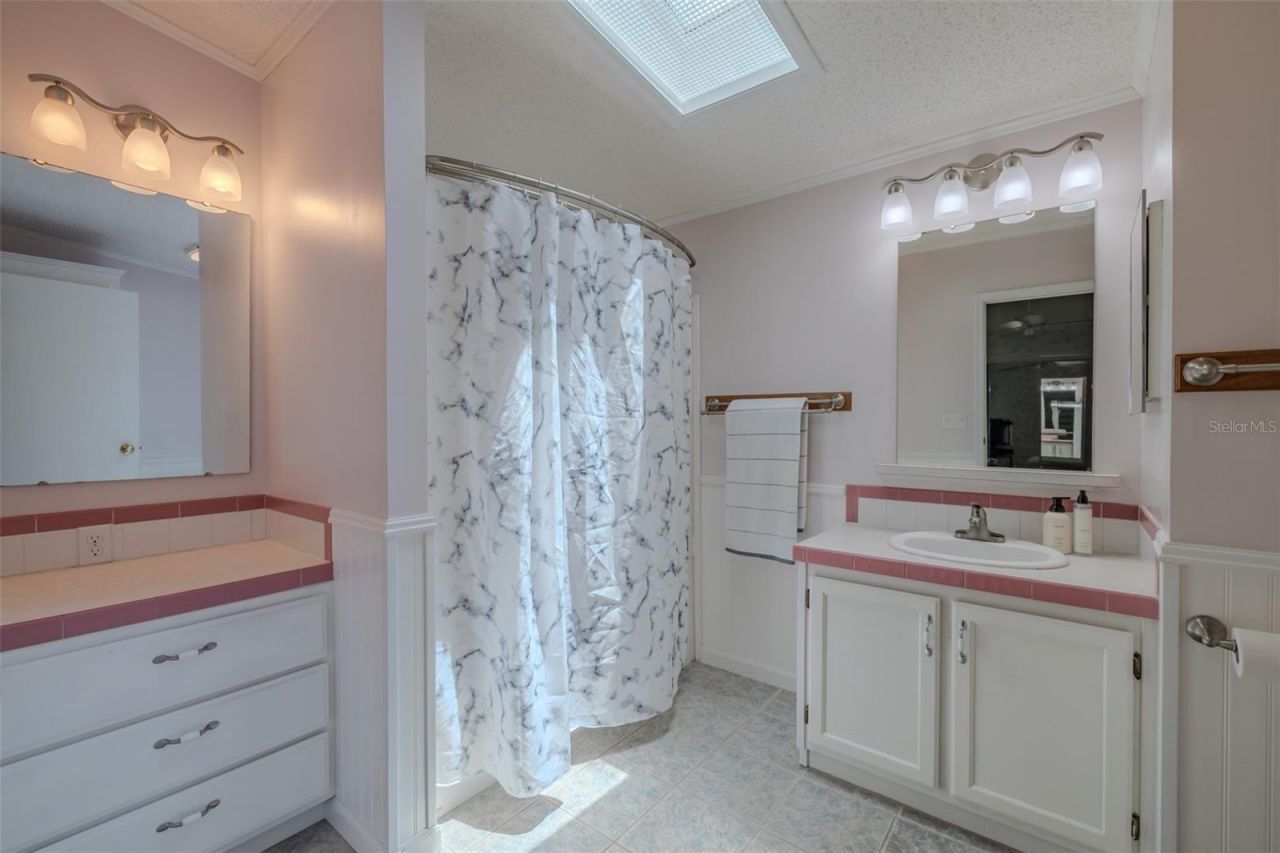 37716 Newport Drive , Zephyrhills, FL 33542 Photo