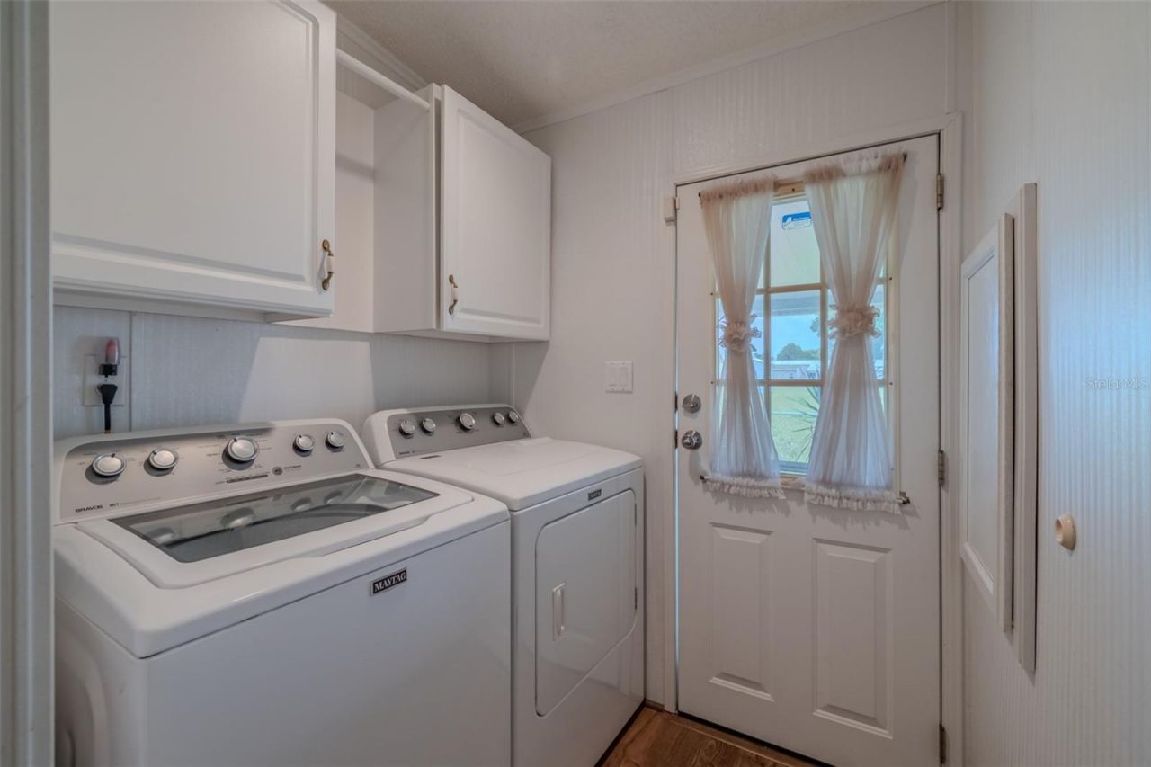 37716 Newport Drive , Zephyrhills, FL 33542 Photo