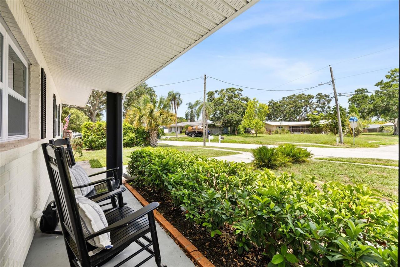 2287 Manor Boulevard N, Clearwater, FL 33765 Photo