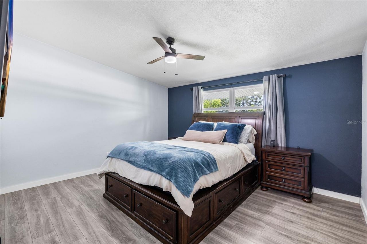 2287 Manor Boulevard N, Clearwater, FL 33765 Photo