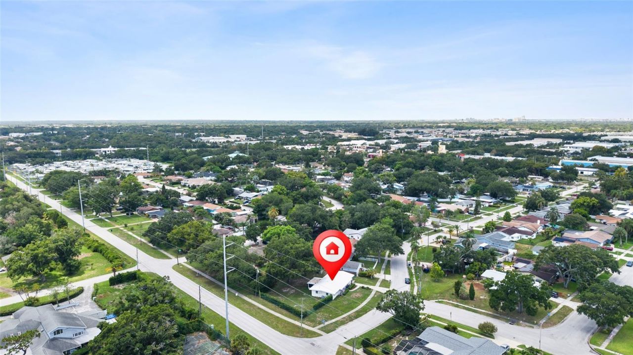 2287 Manor Boulevard N, Clearwater, FL 33765 Photo
