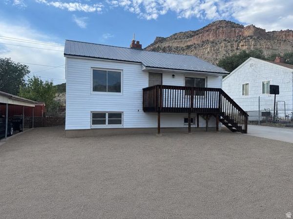 531 EDGEHILL DR DR , East Carbon, UT 84520
